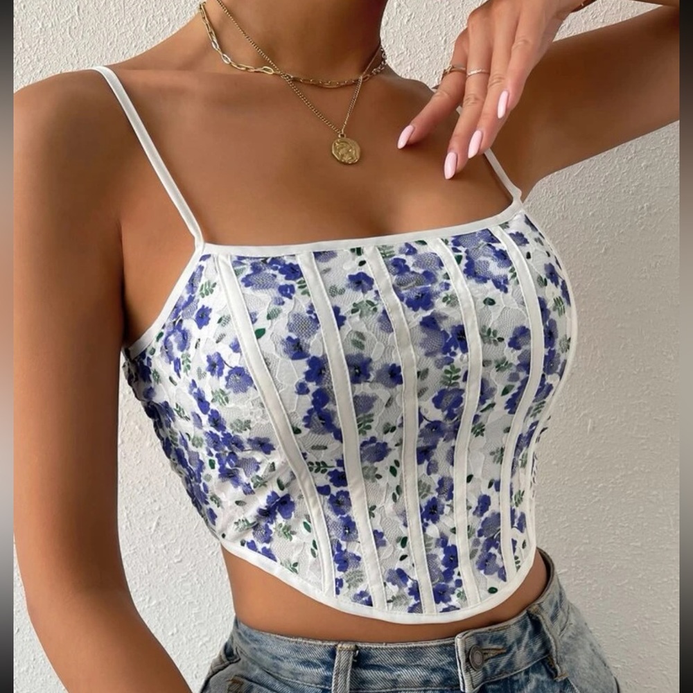 SHEIN Top/ Blouse